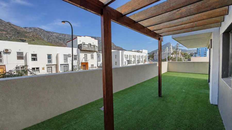 2 Bedroom Property for Sale in Zonnebloem Western Cape